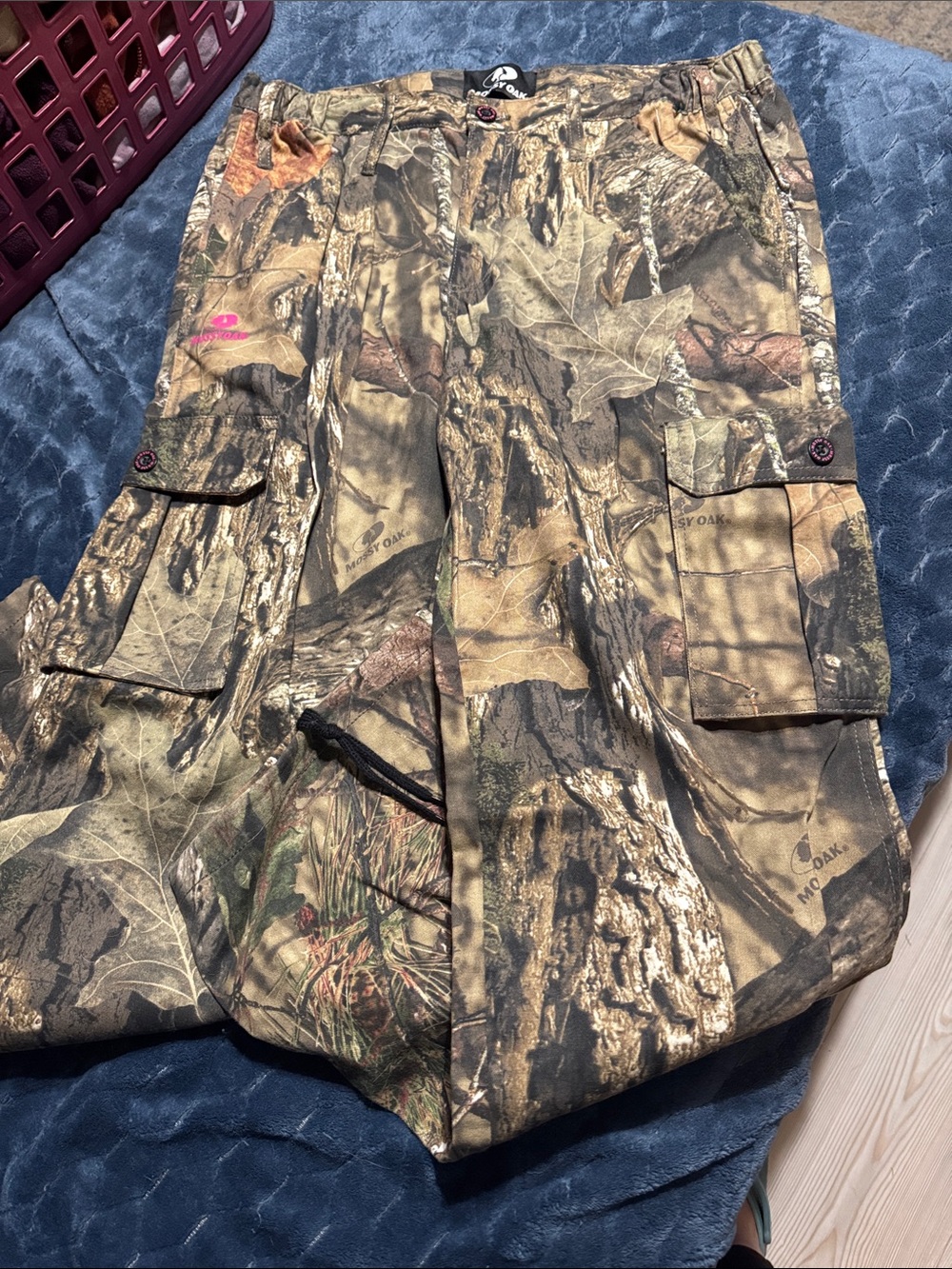 Mossy Oak Camouflage Waistband with Black Logo Tag
